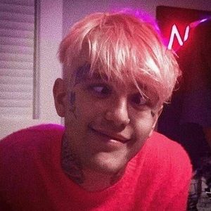 Meet your Posher, Edith